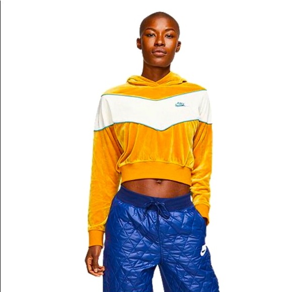 Nike Tops - Nike Sportswear Women's Heritage Velour Hoodie EUC